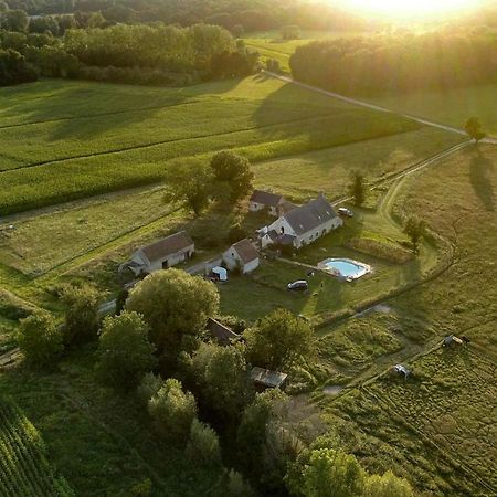 Gite Familial La Tabarderie Courcelles-de-Touraine Exteriér fotografie